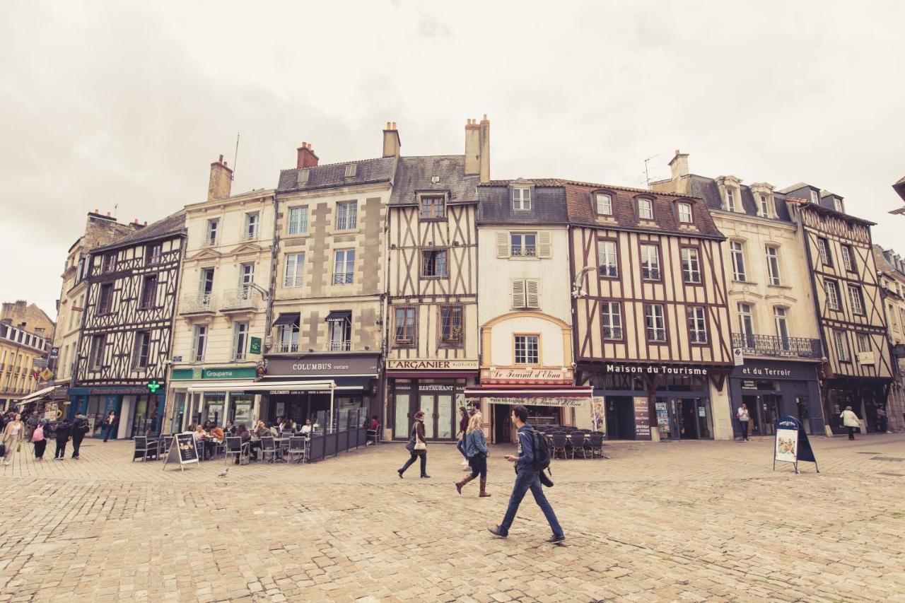 La Maison De La Liberte Suite Jeanne Barret Poitiers Exterior foto